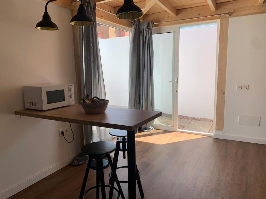 Moderna Casa De Invitados Con Terraza Y Piscina Corralejo Ngoại thất bức ảnh