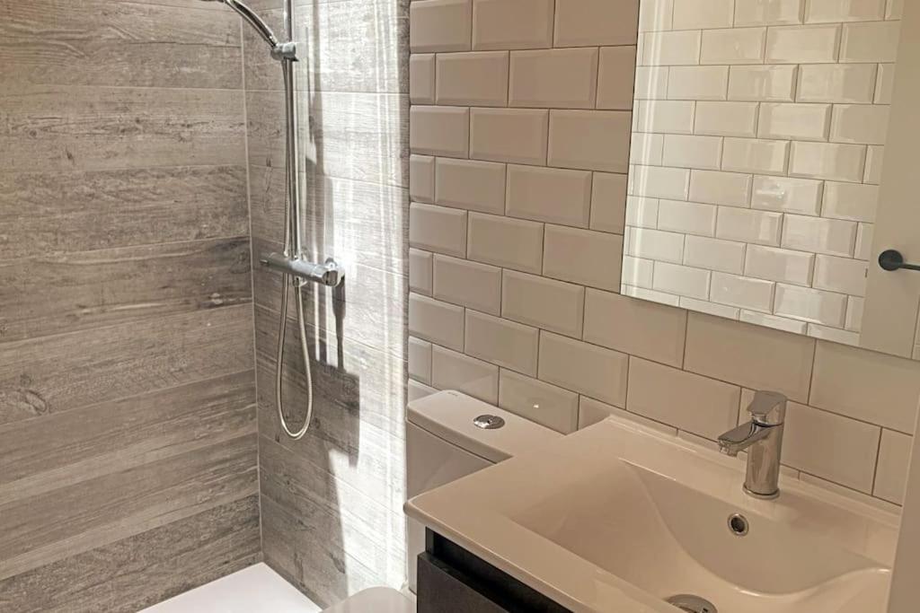 Moderna Casa De Invitados Con Terraza Y Piscina Corralejo Ngoại thất bức ảnh